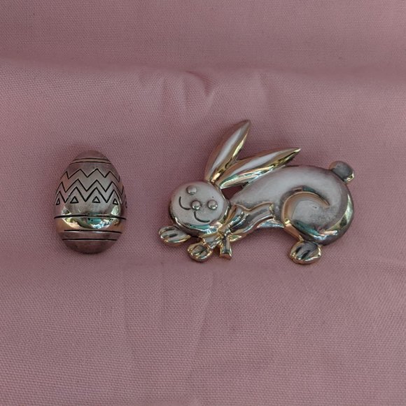 Bunny Rabbit & Egg Brooch & Pendant - Picture 9 of 11